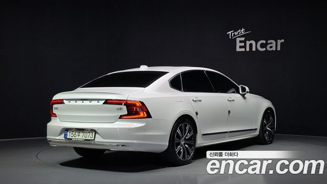 Volvo S90 B5 Ultimate Bright - фото 1