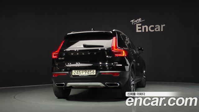 Volvo XC40 T4 Inscription - фото 3