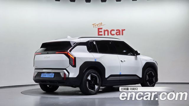 Kia EV3 Long Range 2WD AIr - фото 1