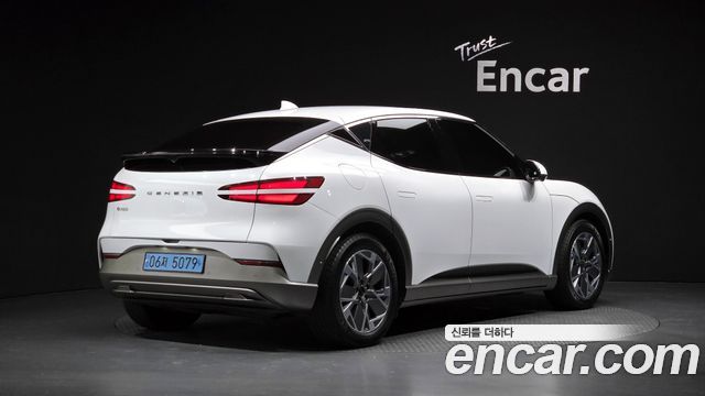 Genesis GV60 Standard - фото 1