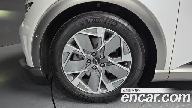 Genesis GV60 Standard - фото 4