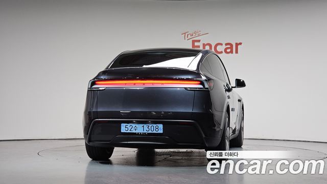 Tesla Model Y Premium RWD - фото 2