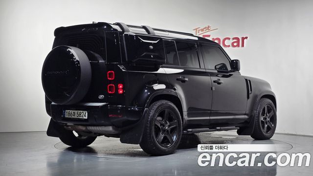 Land Rover Defender L663 110 D250 SE - фото 1