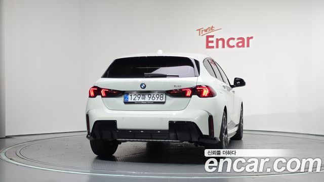BMW 1 Series F70 120 M Sport - фото 3