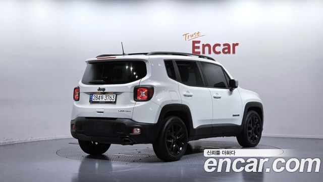 Jeep Renegade 1.3 Limited - фото 1