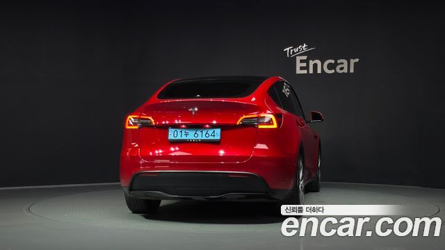 Tesla Model Y RWD - фото 3