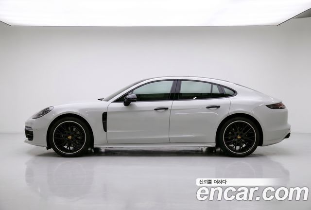 Porsche Panamera 3.0 - фото 0