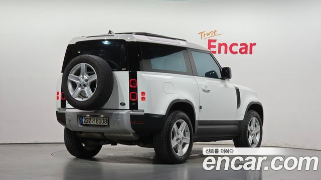 Land Rover Defender L663 90 D250 SE - фото 1