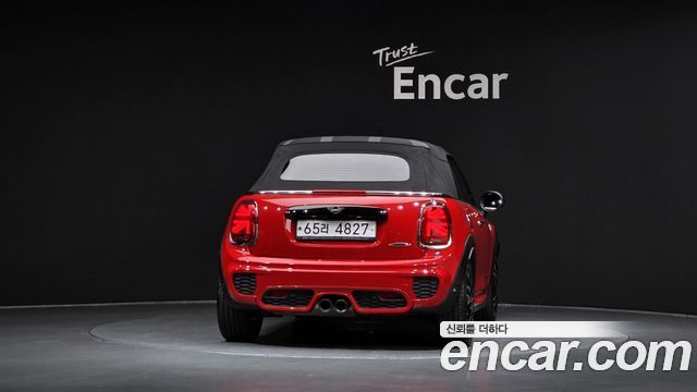 Mini Cooper Convertible S JCW 3rd - фото 3