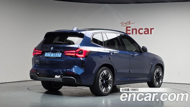 BMW iX3 M Sports - фото 0