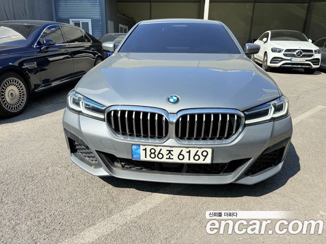 BMW 5 Series G30 530i M Sport Package - фото 2