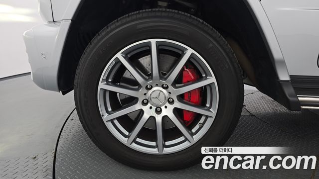 Mercedes-Benz G-Class AMG G63 - фото 4