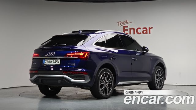 Audi Q5 FY 45 TFSI Quattro Sportback Premium - фото 1