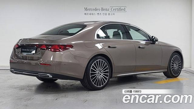 Mercedes-Benz E-Class W214 E450 4MATIC Exclusive - фото 1