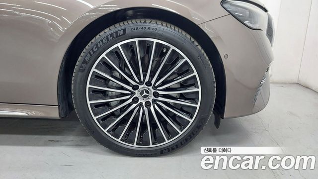 Mercedes-Benz E-Class W214 E450 4MATIC Exclusive - фото 4