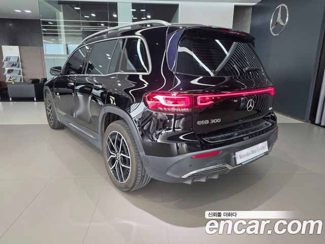 Mercedes-Benz EQB X243 EQB300 4MATIC AMG Line - фото 1