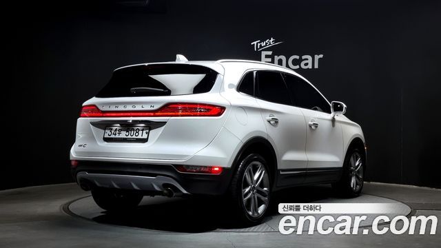 Lincoln MKC 2.0 AWD - фото 1