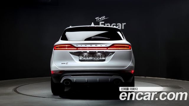 Lincoln MKC 2.0 AWD - фото 3
