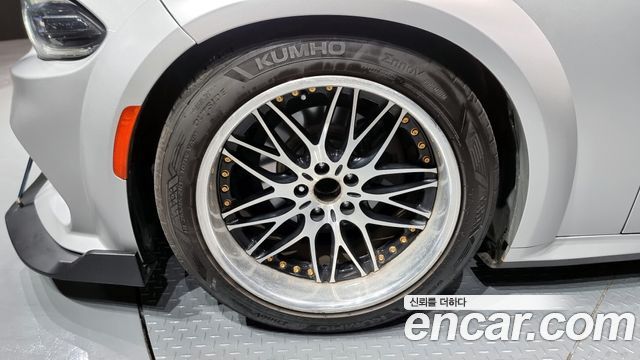Dodge Charger 3.6 - фото 4