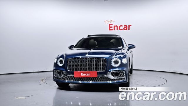 Bentley Flying Spur 3-го поколения 4.0 Azure - фото 2