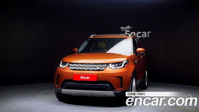 Land Rover Discovery 3.0 TD6 HSE Luxury - фото 2