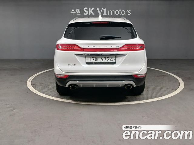 Lincoln MKC 2.0 AWD - фото 4