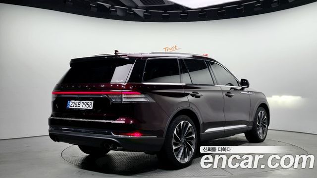 Lincoln Aviator 2-го поколения 3.0 Reserve AWD - фото 1