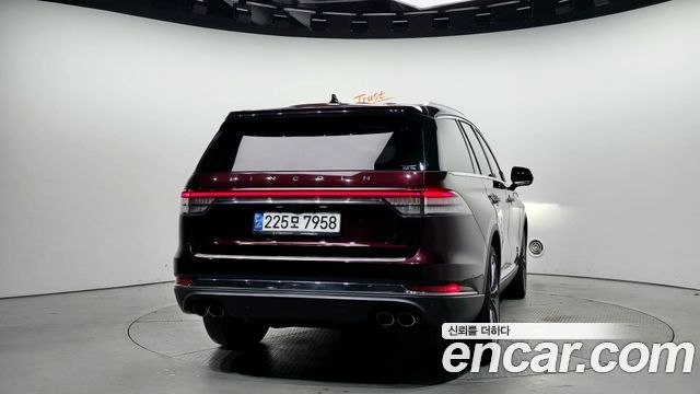 Lincoln Aviator 2-го поколения 3.0 Reserve AWD - фото 3