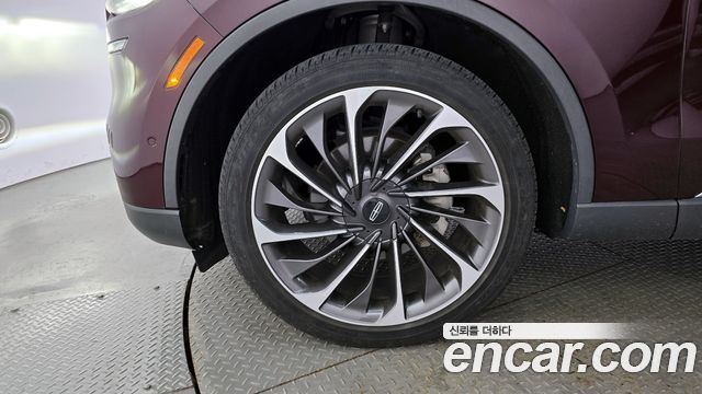 Lincoln Aviator 2-го поколения 3.0 Reserve AWD - фото 4