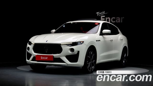 Maserati Levante 3.8 GTS AWD - фото 0