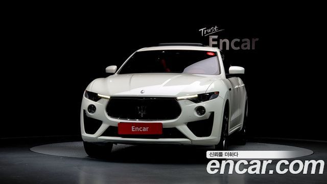 Maserati Levante 3.8 GTS AWD - фото 2