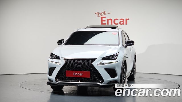 Lexus NX 300 F-Sport - фото 1
