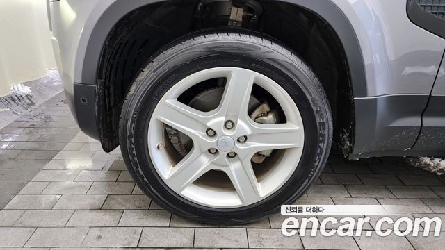 Land Rover Defender L663 110 D240 SE - фото 4