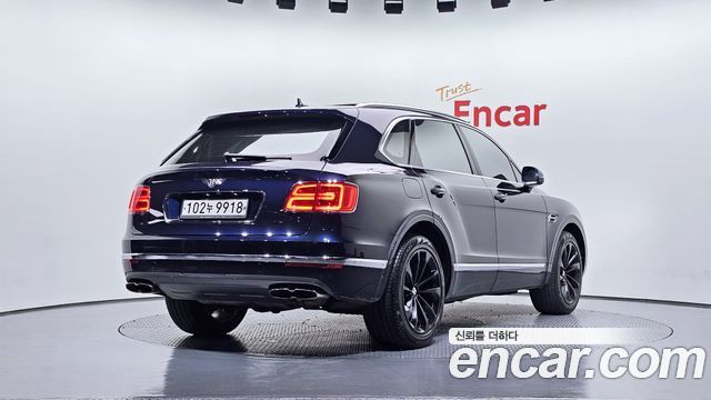 Bentley Bentayga 4.0 V8 - фото 1