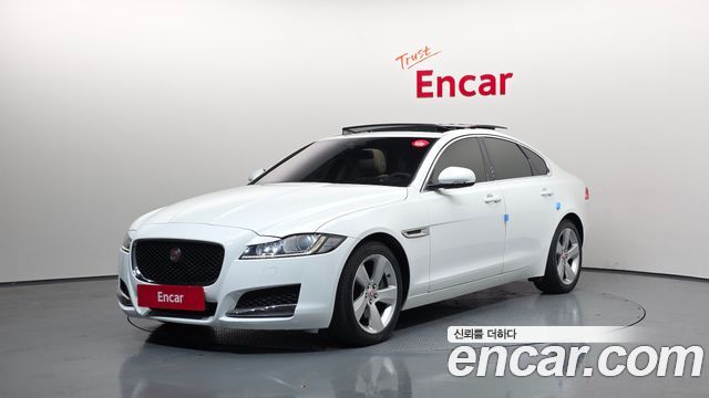 Jaguar XF X260 25t Prestige - фото 0