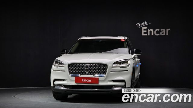 Lincoln Aviator 2-го поколения 3.0 Reserve AWD - фото 2