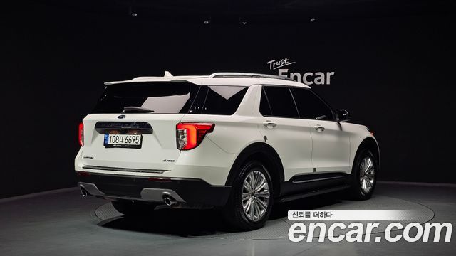 Ford Explorer 6-го поколения 2.3 LimIted 4WD - фото 1