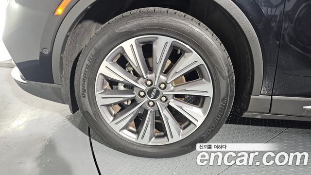 Lincoln Corsair 2.0 Reserve AWD - фото 4