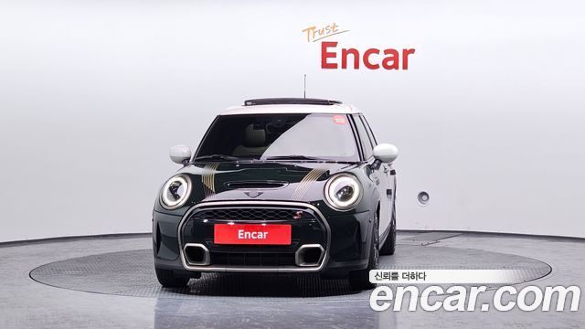 Mini Cooper S 5Door Resolute Edition 3rd Gen - фото 2