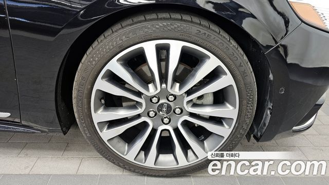 Lincoln Continental 10-го поколения 3.0 AWD - фото 4