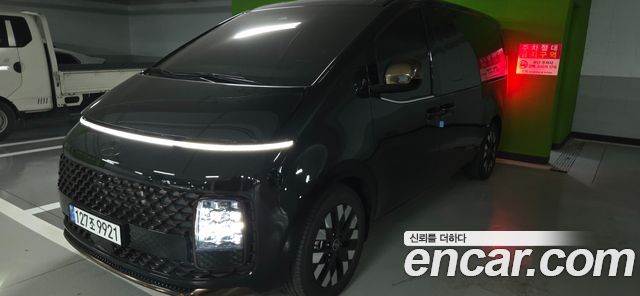 Hyundai Staria 4WD Lounge 7-Seater Inspiration - фото 1