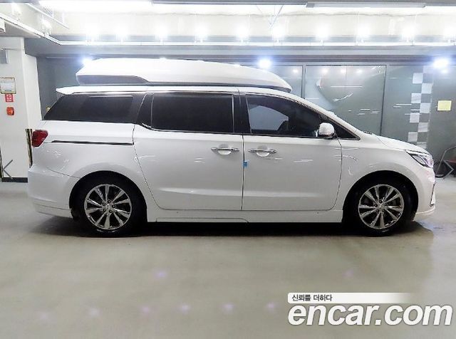 Kia Carnival New Gasoline 9-Seater Hi-Limousine Noblesse Special - фото 2