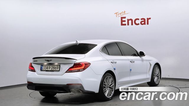 Genesis G70 2.0T Advanced - фото 1