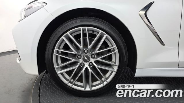 Genesis G70 2.0T Advanced - фото 4