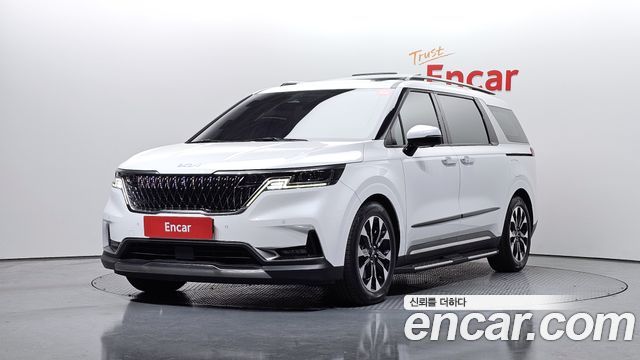 Kia Carnival 4-го поколения 7-Seater Signature - фото 0