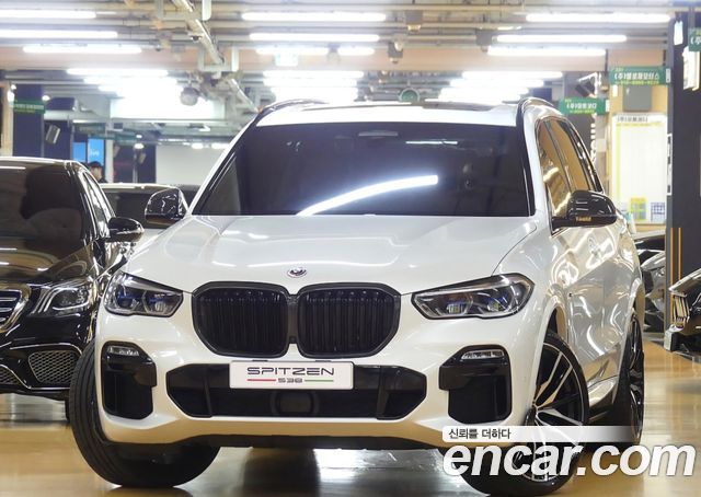 BMW X5 G05 M50i - фото 0