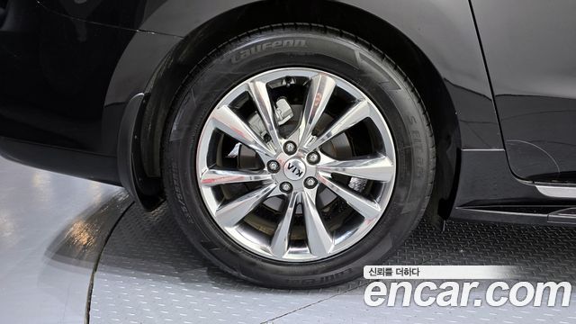 Kia Carnival New 9-Seater Prstige - фото 4