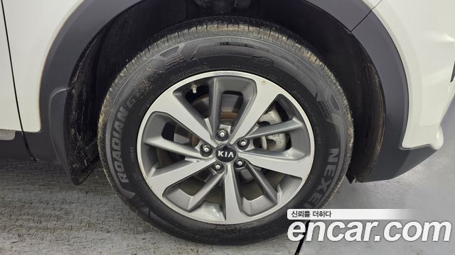 Kia Sorento New Diesel 2.2 2WD Noblesse - фото 4