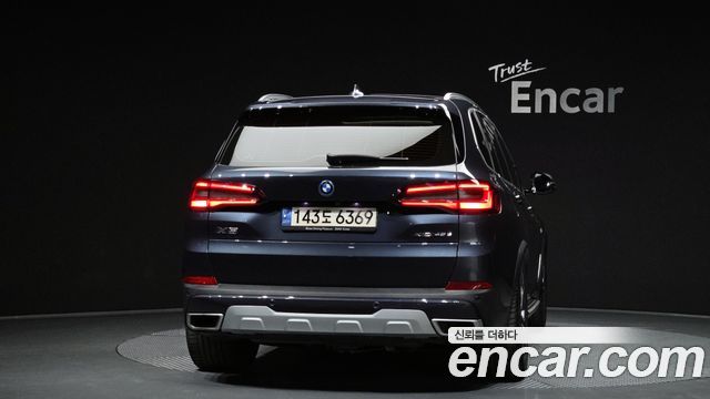 BMW X5 G05 xDrive 45e xLine - фото 3