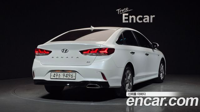 Hyundai Sonata 2.0 Smart Spicial - фото 1